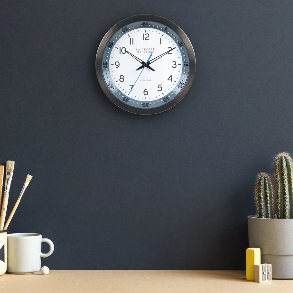 Atomic Analog Clock with Carbon Fiber and Steel Design - Antland Marketplace